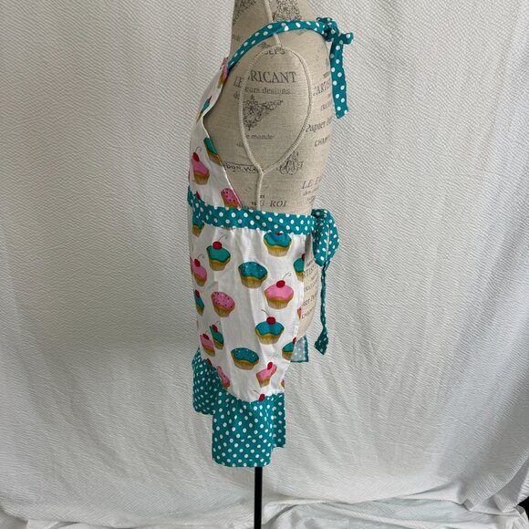 Gourmet Club Cupcake Print Cotton Apron With Polka Dot Ruffles & Pockets OSFM - Picture 3 of 8